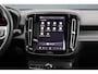 Volvo XC40 Recharge Pro 70 kWh | Full Options | R-design | Pano | Trekhaak | 360 camera | Harman Kardon | 20 inch | Adaptieve cruise | Verwarmd stuurwiel