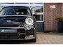 MINI Cooper S 5-Deurs Classic Trim | Sportstoel | Camera | Stoel/Stuurverw. | Comfort Access | Navi | 17' Inch