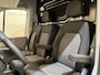 Volkswagen Crafter 35 2.0 TDI L3H3 140 PK Automaat / Euro 6 / Trekhaak 3.000 KG / Airco / Cruise Control / PDC / CarPlay / Navigatie / 3-Zits / 56.200 km !!