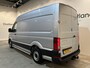 Volkswagen Crafter 35 2.0 TDI L3H3 140 PK Automaat / Euro 6 / Trekhaak 3.000 KG / Airco / Cruise Control / PDC / CarPlay / Navigatie / 3-Zits / 56.200 km !!