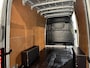 Volkswagen Crafter 35 2.0 TDI L3H3 140 PK Automaat / Euro 6 / Trekhaak 3.000 KG / Airco / Cruise Control / PDC / CarPlay / Navigatie / 3-Zits / 56.200 km !!