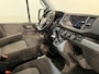 Volkswagen Crafter 35 2.0 TDI L3H3 140 PK Automaat / Euro 6 / Trekhaak 3.000 KG / Airco / Cruise Control / PDC / CarPlay / Navigatie / 3-Zits / 56.200 km !!