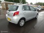 Toyota Yaris 1.3 VVTi Dynamic Parkeersensoren/Airco!!