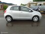 Toyota Yaris 1.3 VVTi Dynamic Parkeersensoren/Airco!!