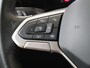 Volkswagen Golf 1.5 TSI Life Business | Navigatie | Stoel- en stuurwielverwarming | Adaptieve cruise control | Parkeersensoren | Elektrisch inklapbare buitenspiegels | CarPlay | 3-zone airco |