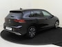 Volkswagen Golf 1.5 TSI Life Business | Navigatie | Stoel- en stuurwielverwarming | Adaptieve cruise control | Parkeersensoren | Elektrisch inklapbare buitenspiegels | CarPlay | 3-zone airco |