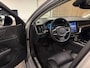 Volvo V60 T8 AWD Recharge Ultra Dark | Trekhaak | Schuifdak | 455pk | Head-Up Display | Harman Kardon | Adaptieve Cruise Control | Stoelverwarming voor+achter | Stuurwielverwarming | Full LED Meesturende koplampen | Parkeercamera | Pilot Assist | BLIS Dode Hoek Detectie | Parkeercamera | Elektrische voorstoelen geheugen | Lederen bekleding | Zitting verlenging voorstoelen | Lederen dashboard | 19 Inch | Google Infotainment | Keyless Drive | Parkeersensoren voor+achter | Privacy Glass | Elektrisch bedienbare achterklep | DAB Radio | Apple Carplay/Android Auto | Volvo On Call met mobiele App functie | Silver Dawn Metallic |