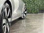 Volvo V60 T8 AWD Recharge Ultra Dark | Trekhaak | Schuifdak | 455pk | Head-Up Display | Harman Kardon | Adaptieve Cruise Control | Stoelverwarming voor+achter | Stuurwielverwarming | Full LED Meesturende koplampen | Parkeercamera | Pilot Assist | BLIS Dode Hoek Detectie | Parkeercamera | Elektrische voorstoelen geheugen | Lederen bekleding | Zitting verlenging voorstoelen | Lederen dashboard | 19 Inch | Google Infotainment | Keyless Drive | Parkeersensoren voor+achter | Privacy Glass | Elektrisch bedienbare achterklep | DAB Radio | Apple Carplay/Android Auto | Volvo On Call met mobiele App functie | Silver Dawn Metallic |
