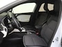 Renault Clio 1.6 E-Tech Hybrid 140 Intens | airco automatisch | Apple Carplay/Android | cruise control | LED koplampen | lichtmetalen velgen 17" | navigatiesysteem full map |