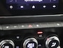 Renault Clio 1.6 E-Tech Hybrid 140 Intens | airco automatisch | Apple Carplay/Android | cruise control | LED koplampen | lichtmetalen velgen 17" | navigatiesysteem full map |