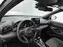 Toyota Yaris Cross 1.5 Hybrid 115 First Edition + | BTW Voertuig | Stoel+stuurverwarming | Draadloze telefoonlader | Apple CarPlay/Android auto | Achteruitrijcamera |