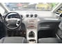 Ford Galaxy 2.0-16V Trend // 7-PERSOONS // TREKHAAK // DAKDRAGERS //
