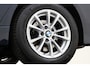 BMW 3-Serie 318I AUT. ADVANTAGE -CRUISE|PDC|NAVI|SPORTSTUUR|LED|16"