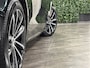Volvo V60 T6 AWD Recharge Plus Dark | Schuifdak | Trekhaak | Adaptieve Cruise Control | Stoelverwarming voor+achter | Stuurwielverwarming | Full LED Meesturende koplampen | Pilot Assist | BLIS Dode Hoek Detectie | Parkeercamera Elektrische voorstoelen geheugen | Lederen bekleding | Zitting verlenging voorstoelen | 18 Inch | Google Infotainment | Keyless Drive | Privacy Glass | Parkeersensoren voor+achter | Elektrisch bedienbare achterklep | DAB Radio | Apple Carplay/Android Auto | Volvo On Call met mobiele App functie | Onyx Black Metallic |