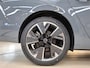 Opel Astra Electric 54 kWh Business Edition / Navigatie / Camera / Warmtepomp / Stuur -en stoelverwarmd / Parkeersensoren / 18'' LMV
