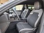 Opel Astra Electric 54 kWh Business Edition / Navigatie / Camera / Warmtepomp / Stuur -en stoelverwarmd / Parkeersensoren / 18'' LMV