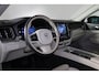 Volvo XC60 T6 Recharge AWD Ultimate Bright - Luchtvering - Panorama/schuifdak - IntelliSafe Assist & Surround - 360º Camera - Harman/Kardon audio - Massagefunctie - Verwarmde voorstoelen, stuur & achterbank - Parkeersensoren voor & achter - Elektr. bedienb. voorstoelen met geheugen - Head up display - Draadloze tel. lader - Standkachel - Extra getint glas - Inklapbare trekhaak - 21' LMV