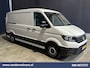 Volkswagen Crafter 2.0 TDI 140pk L3H2 L2H1 Euro6 Airco | 3000kg Trekhaak | Parkeersensoren Bijrijdersbank