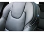 Volvo XC60 2.0 T6 Plug-in hybrid AWD Ultra Black Edition | Full Options | Bowers & Wilkins | Luchtvering | Visual Park Assist incl. 360° Camera | Gelamineerde Zijruiten | Head-up Display | Geventileerde Nappa Lederen Voorstoelen | Stoelmassage | Verwarmbare Achterbank | Stuurverwarming | Stoelverwarming Voor en Achter | Panoramisch Schuif-/Kanteldak | 22-Inch Lichtmetalen Velgen | Getint Glas | Volvo Guard Alarm | Adaptieve Cruise Control | BLIS | Keyless | Elektrische Achterklep | Google |