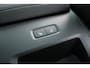 Volvo XC60 2.0 T6 Plug-in hybrid AWD Ultra Black Edition | Full Options | Bowers & Wilkins | Luchtvering | Visual Park Assist incl. 360° Camera | Gelamineerde Zijruiten | Head-up Display | Geventileerde Nappa Lederen Voorstoelen | Stoelmassage | Verwarmbare Achterbank | Stuurverwarming | Stoelverwarming Voor en Achter | Panoramisch Schuif-/Kanteldak | 22-Inch Lichtmetalen Velgen | Getint Glas | Volvo Guard Alarm | Adaptieve Cruise Control | BLIS | Keyless | Elektrische Achterklep | Google |