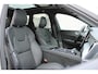 Volvo XC60 2.0 T6 Plug-in hybrid AWD Ultra Black Edition | Full Options | Bowers & Wilkins | Luchtvering | Visual Park Assist incl. 360° Camera | Gelamineerde Zijruiten | Head-up Display | Geventileerde Nappa Lederen Voorstoelen | Stoelmassage | Verwarmbare Achterbank | Stuurverwarming | Stoelverwarming Voor en Achter | Panoramisch Schuif-/Kanteldak | 22-Inch Lichtmetalen Velgen | Getint Glas | Volvo Guard Alarm | Adaptieve Cruise Control | BLIS | Keyless | Elektrische Achterklep | Google |