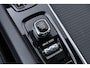 Volvo XC60 T8 Twin Engine Momentum | Head-Up | Panoramadak | Trekhaak | Leder | Camera | 19 Inch