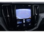 Volvo XC60 T8 Twin Engine Momentum | Head-Up | Panoramadak | Trekhaak | Leder | Camera | 19 Inch