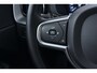 Volvo XC60 T8 Twin Engine Momentum | Head-Up | Panoramadak | Trekhaak | Leder | Camera | 19 Inch