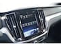 Volvo S60 2.0 T4 R-Design | Luxe R-design stoelen | Trekhaak | Memory stoelen | Camera | Carplay