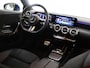 Mercedes-Benz A-klasse 180 AMG Line | Stoelverwarming |Widescreen | Sfeerverlichting | Getint glas | Achteruitrijcamera |