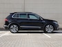 Volkswagen Tiguan 1.5 TSI R-Line 150pk DSG | Panoramadak | Harman Kardon | 20" inch velgen | 360 camera | Trekhaak | Navigatie |