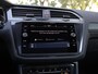 Volkswagen Tiguan 1.5 TSI R-Line 150pk DSG | Panoramadak | Harman Kardon | 20" inch velgen | 360 camera | Trekhaak | Navigatie |