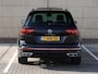 Volkswagen Tiguan 1.5 TSI R-Line 150pk DSG | Panoramadak | Harman Kardon | 20" inch velgen | 360 camera | Trekhaak | Navigatie |