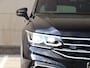 Volkswagen Tiguan 1.5 TSI R-Line 150pk DSG | Panoramadak | Harman Kardon | 20" inch velgen | 360 camera | Trekhaak | Navigatie |