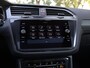 Volkswagen Tiguan 1.5 TSI R-Line 150pk DSG | Panoramadak | Harman Kardon | 20" inch velgen | 360 camera | Trekhaak | Navigatie |