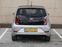 Volkswagen Up! 1.0 R-Line 65 pk | Cruise control | Camera | Climate control | 17 inch Velgen