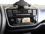 Volkswagen Up! 1.0 R-Line 65 pk | Cruise control | Camera | Climate control | 17 inch Velgen