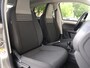 Volkswagen Up! 1.0 R-Line 65 pk | Cruise control | Camera | Climate control | 17 inch Velgen