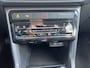 Volkswagen T-Cross 1.0 TSI Style / LED / Digitale Cockpit / Stoelverwarming / Parkeersensoren V+A / Keyless **