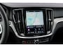 Volvo V60 Cross Country 2.0 B5 AWD Plus | Black Pack | Adaptive Cruise Control | Stoelverwarming Voor & Achter | Stuurverwarming |