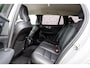 Volvo V60 Cross Country 2.0 B5 AWD Plus | Black Pack | Adaptive Cruise Control | Stoelverwarming Voor & Achter | Stuurverwarming |