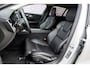 Volvo V60 Cross Country 2.0 B5 AWD Plus | Black Pack | Adaptive Cruise Control | Stoelverwarming Voor & Achter | Stuurverwarming |