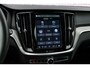Volvo V60 Cross Country 2.0 B5 AWD Plus | Black Pack | Adaptive Cruise Control | Stoelverwarming Voor & Achter | Stuurverwarming |