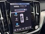 Volvo V60 2.0 T6 Plug-in hybrid AWD Ultra Dark|Head-up|360 camera|19" lm velgen