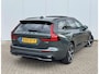 Volvo V60 2.0 T6 Plug-in hybrid AWD Ultra Dark|Head-up|360 camera|19" lm velgen