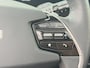 Kia Niro EV DynamicPlusLine 64.8 kWh TREKHAAK ! | OPEN DAK | STOEL & STUURVERWARMING | RESTERENDE FABRIEKSGARANTIE TM 2033