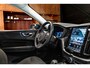 Volvo XC60 2.0 T6 Plug-in hybrid AWD Essential Edition Bright Schuifdak | Camera