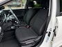 Kia Rio 1.2 (4 cil.), Apple CarPlay, Clima, Cruise Control, Navigatie, Achteruitrijcamera, Parkeersensoren, LM-velgen 15" , LED
