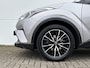 Toyota C-HR / C-HR+ 1.2 First Edition / Trekhaak (  1300 kg ) / Cruise control adaptief /  Navigatiesysteem /