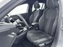 Peugeot e-208 136pk EV GT Pack 50 kWh | Panorama dak | Carplay | Adaptieve Cruis Control | Navigatie | Verwarmbare Voorstoelen |